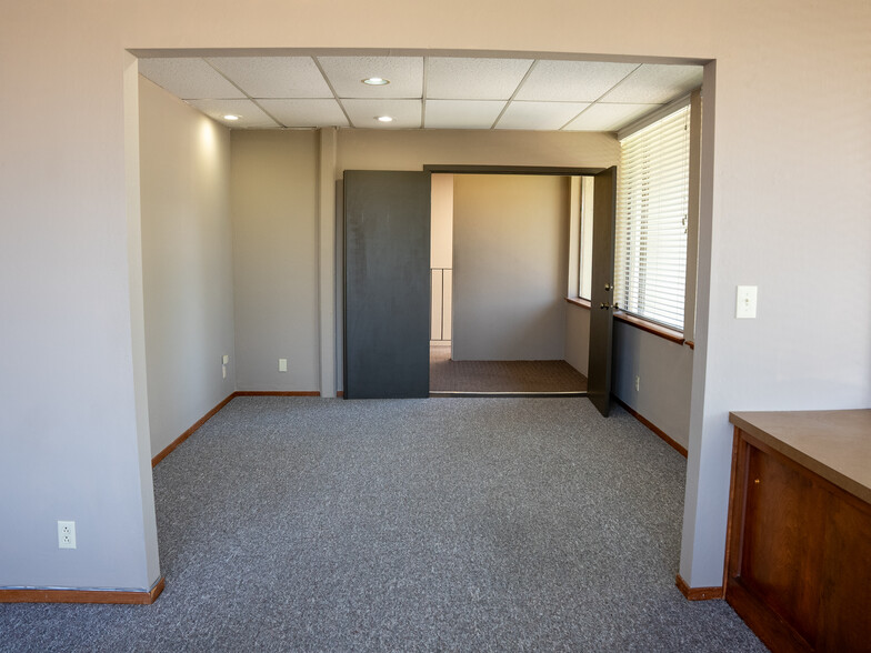 14 Galli Dr, Novato, CA for lease - Interior Photo - Image 2 of 9