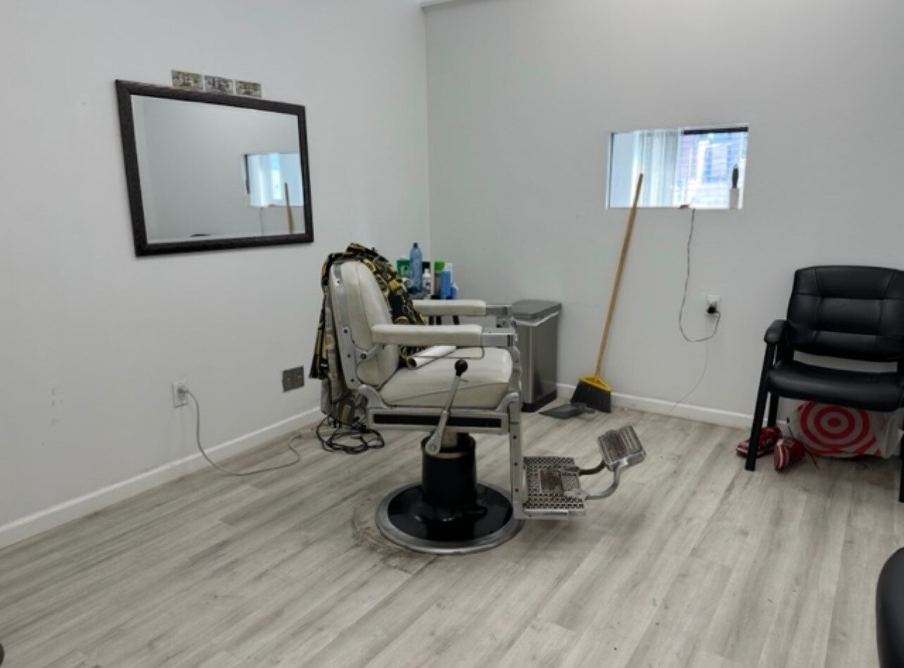 33-35 Tuckahoe Rd, Yonkers, NY for lease Interior Photo- Image 1 of 6