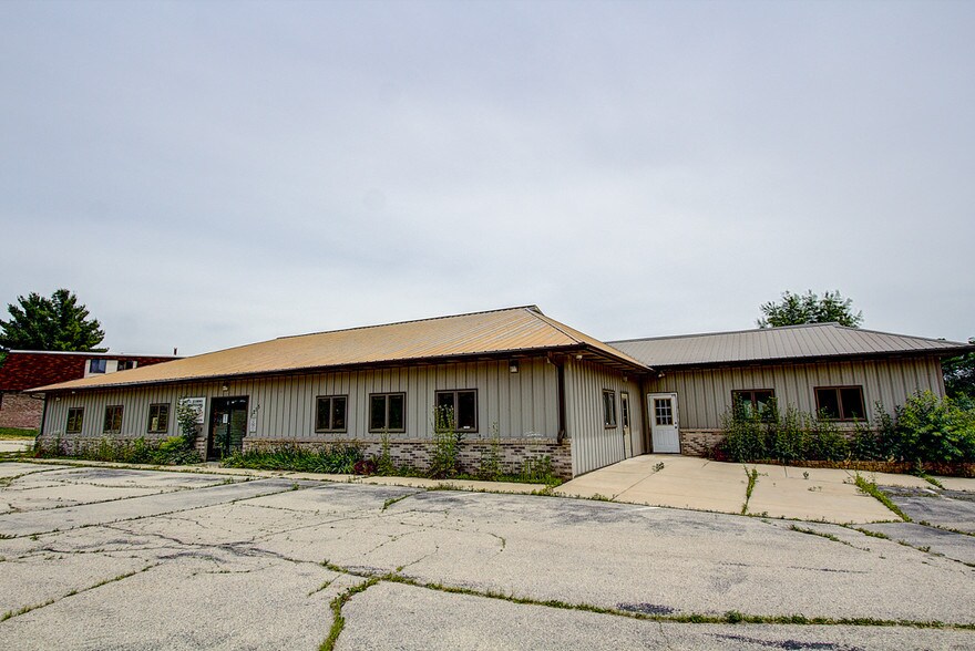 1255 Talcott St, Fort Atkinson, WI 53538