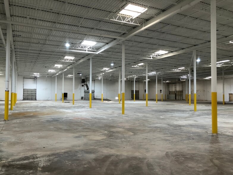 2830 Produce Row, Houston, TX for lease - Interior Photo - Image 2 of 10