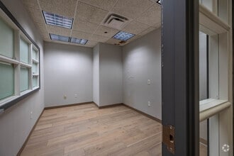 2181 Grand Ave, Cincinnati, OH for sale Interior Photo- Image 2 of 15