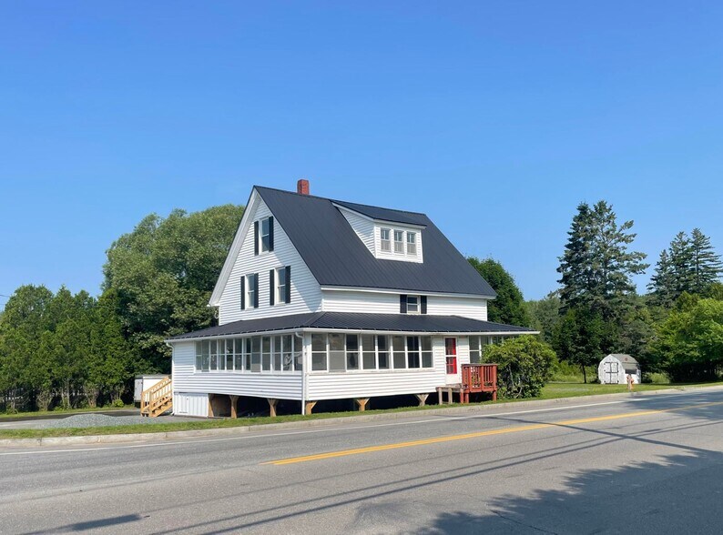 196 Main St, Southwest Harbor, ME 04679