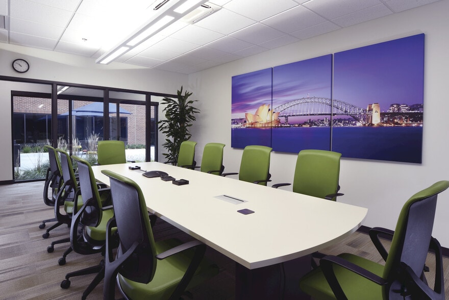 4201 Corporate Dr, West Des Moines, IA for lease - Interior Photo - Image 1 of 11