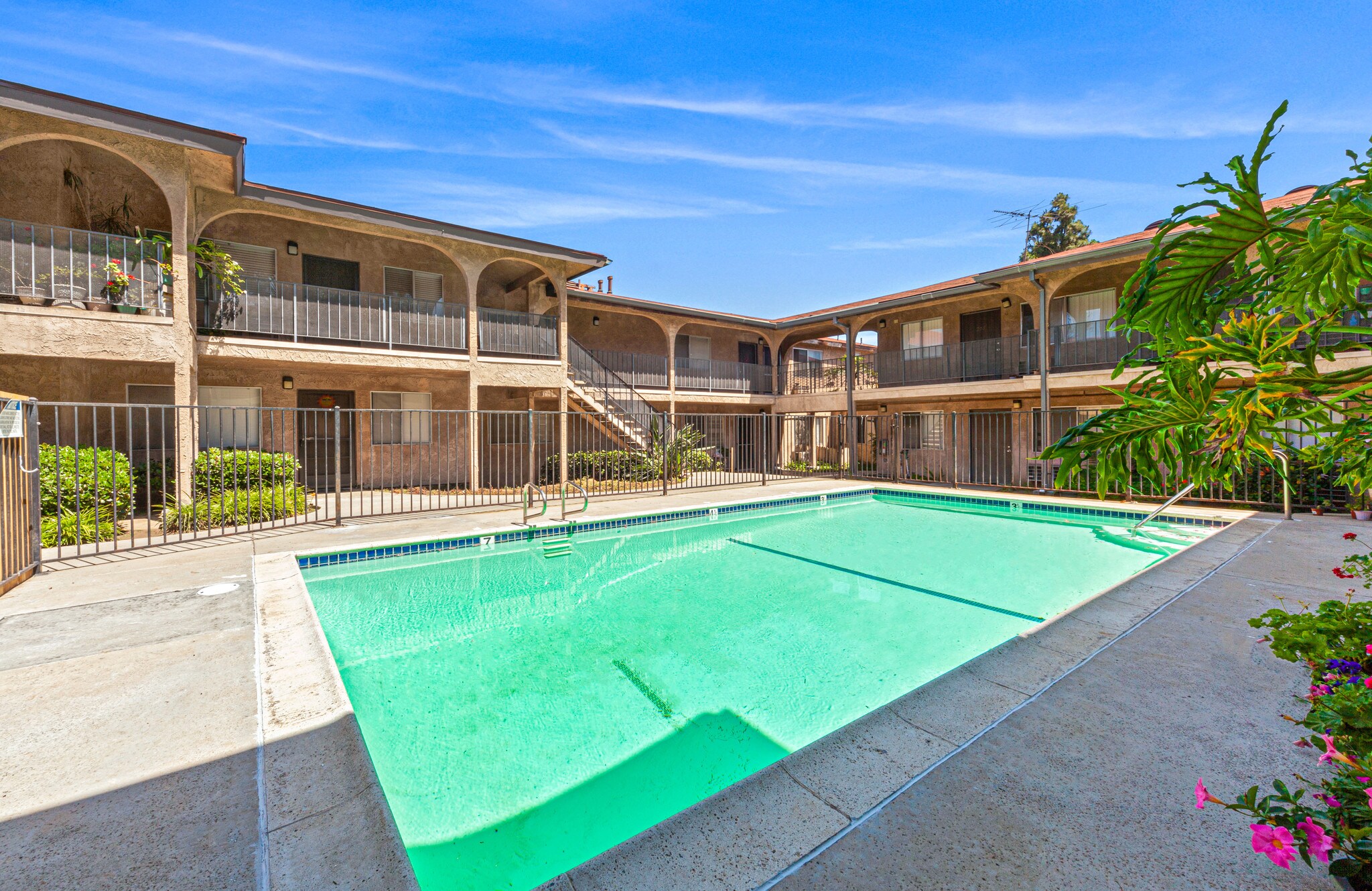 3500 Cedar Ave, Long Beach, CA for sale Interior Photo- Image 1 of 1