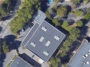 Flex in Trappes for lease Aerial- Image 2 of 6