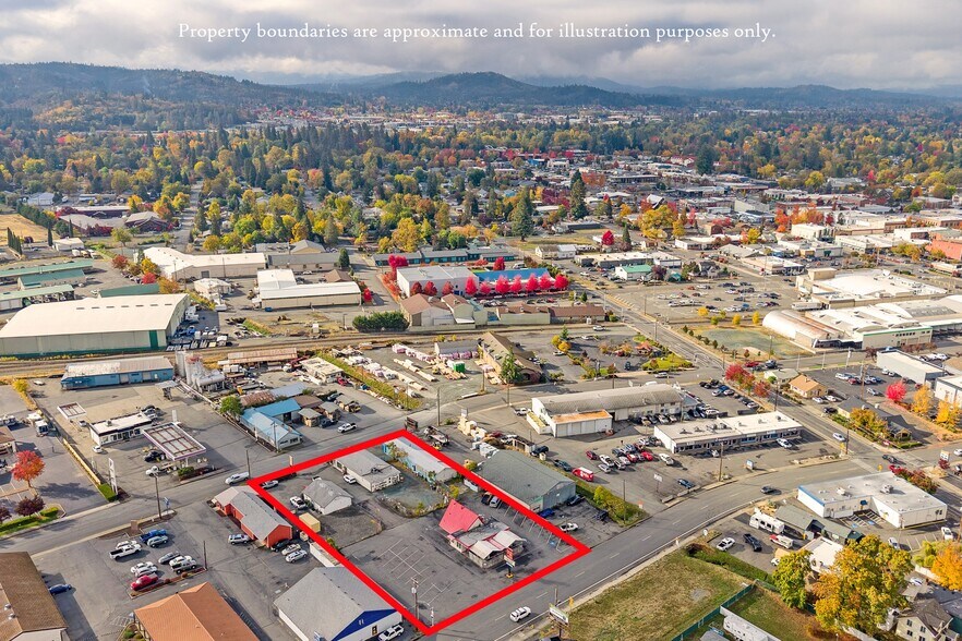 514 NE F St, Grants Pass, OR for sale - Primary Photo - Image 1 of 1