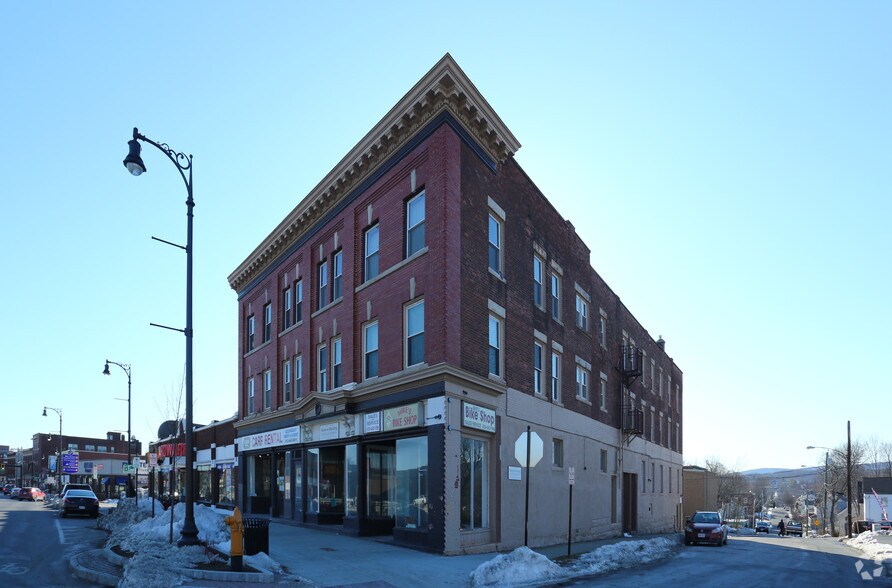 549 North St, Pittsfield, MA 01201