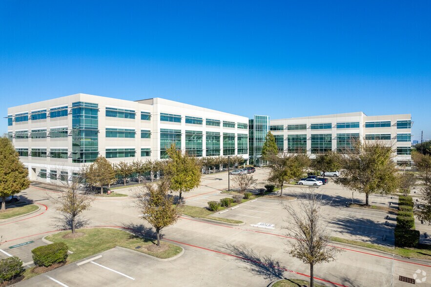 17220 Katy Fwy, Houston, TX for lease - Primary Photo - Image 1 of 5