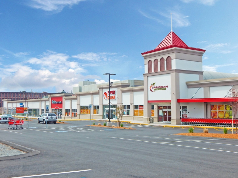 2 Broadway, Methuen, MA 01844