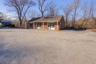 More details for 301 S Warson Rd, Saint Louis, MO - Retail for Sale