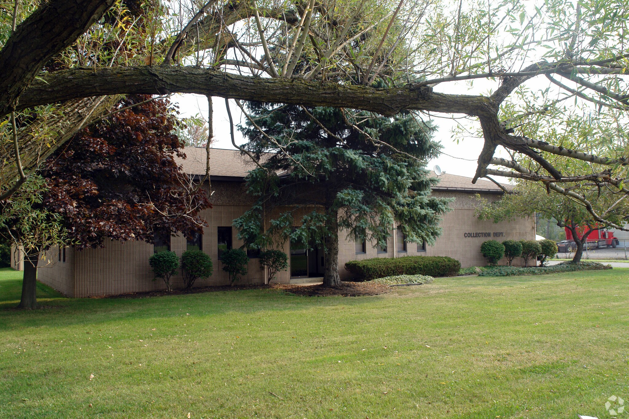 240 Commerce Blvd, Liverpool, NY for sale Primary Photo- Image 1 of 1