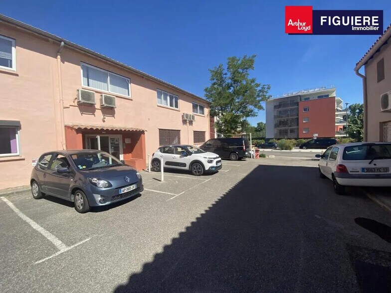 Office in Aix-en-Provence for lease - Building Photo - Image 1 of 7