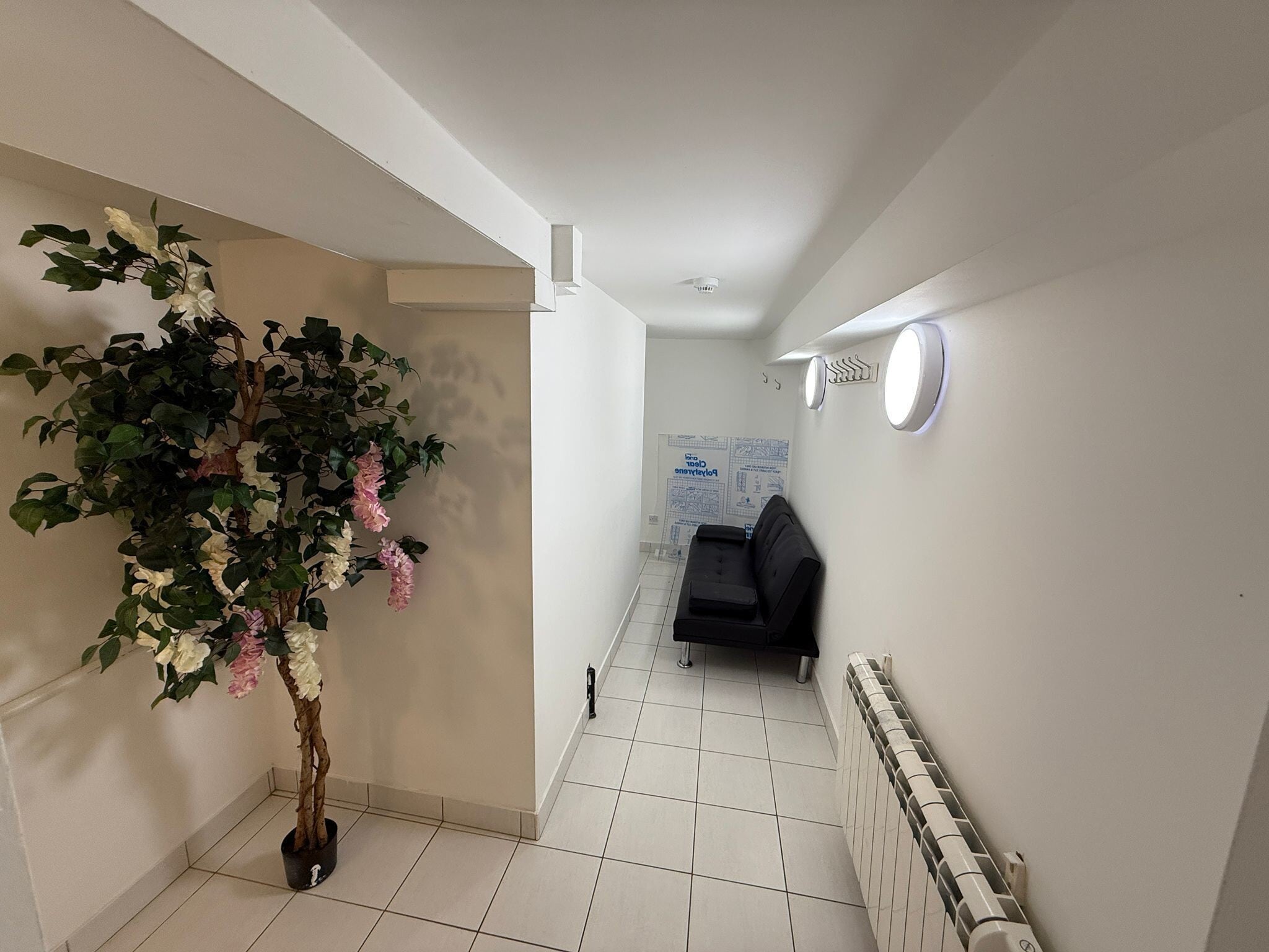 28-28A Scot Ln, Doncaster for lease Building Photo- Image 1 of 3