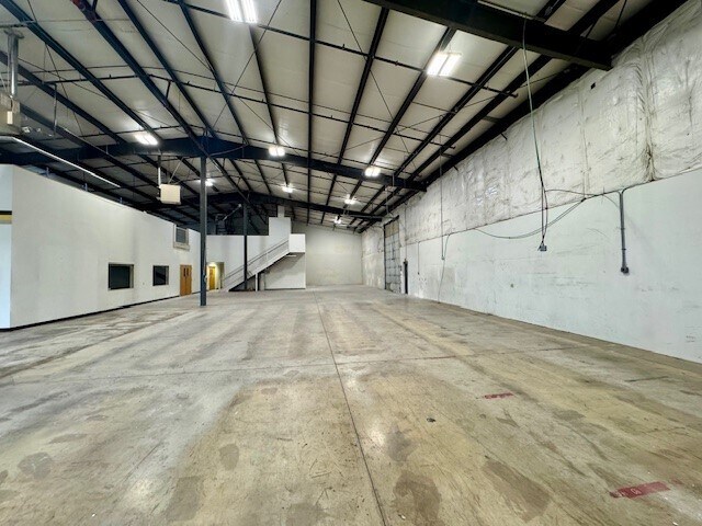 2710-2720 W 5th Ave, Eugene, OR for lease - Building Photo - Image 2 of 9