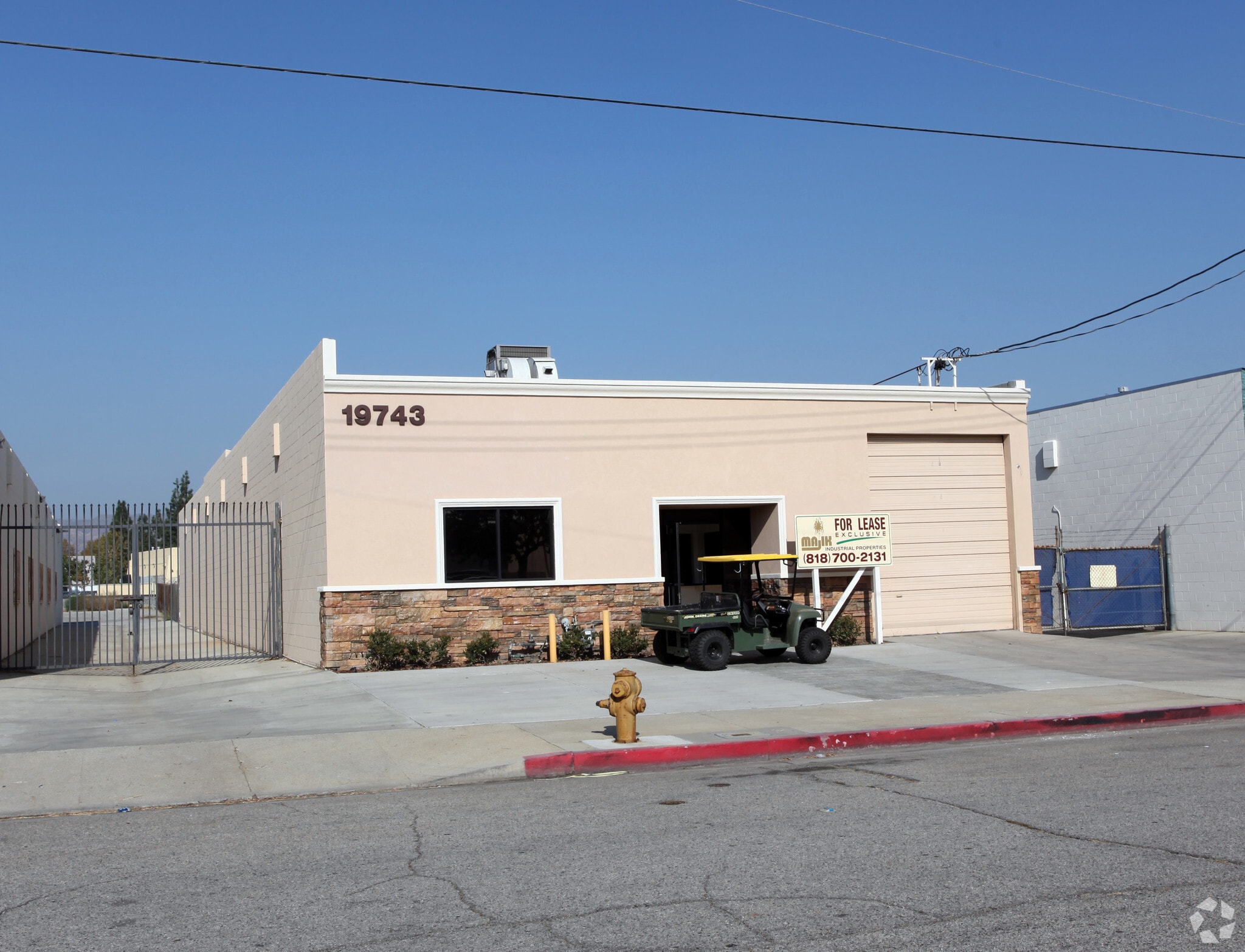 19743 Bahama St, Northridge, CA for lease Primary Photo- Image 1 of 18