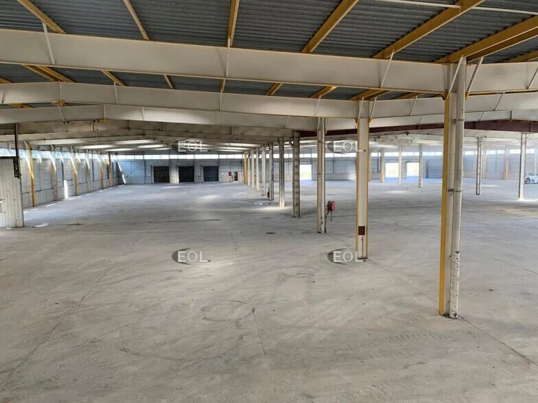 Industrial in Avignon for lease - Interior Photo - Image 2 of 5