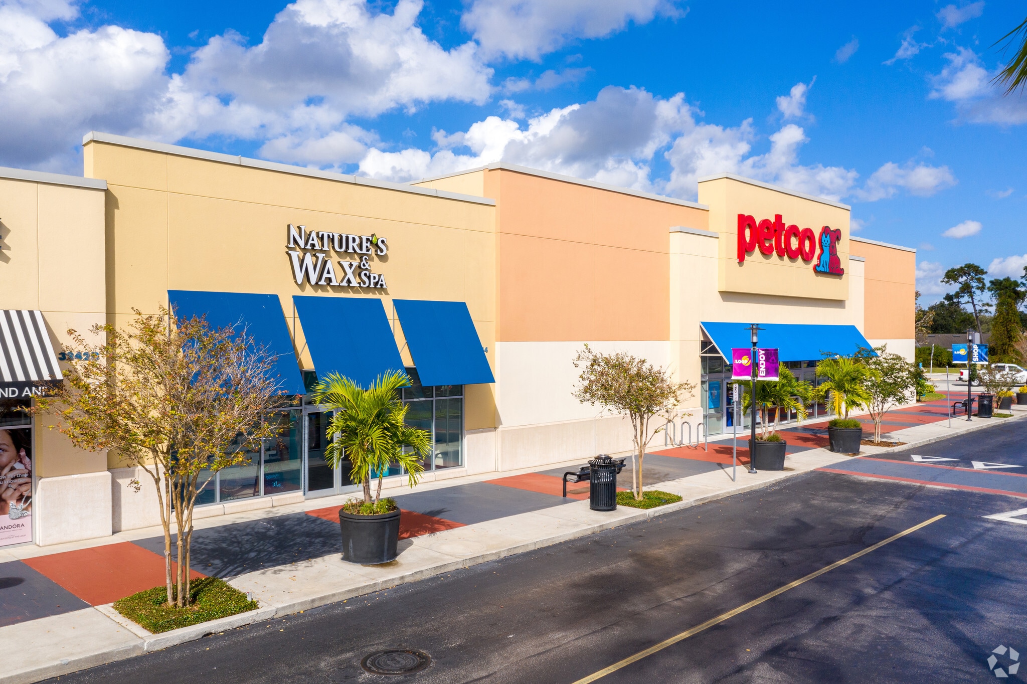 3208 N John Young Pky, Kissimmee, FL 34741 The Loop