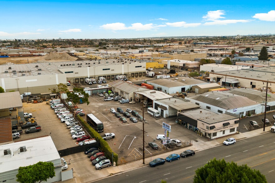 13610 Western Ave, Gardena, CA for lease - Building Photo - Image 2 of 8