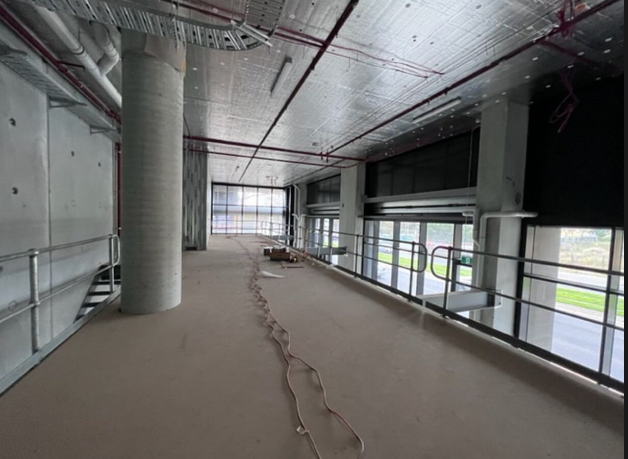 820-824 Whitehorse Rd, Box Hill, VIC 3128 - Unit R1 -  - Interior Photo - Image 2 of 2