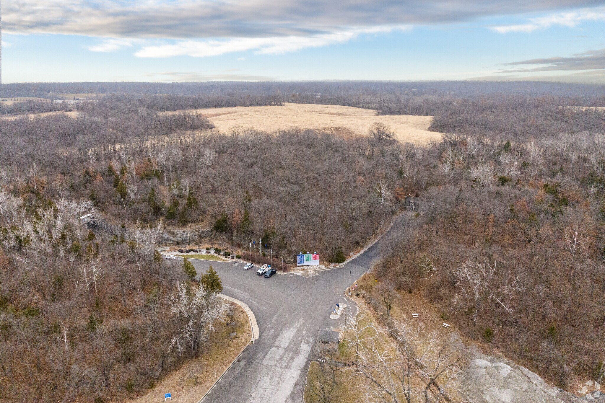 1550 S Geospace Dr, Independence, MO 64056 Space Center Executive