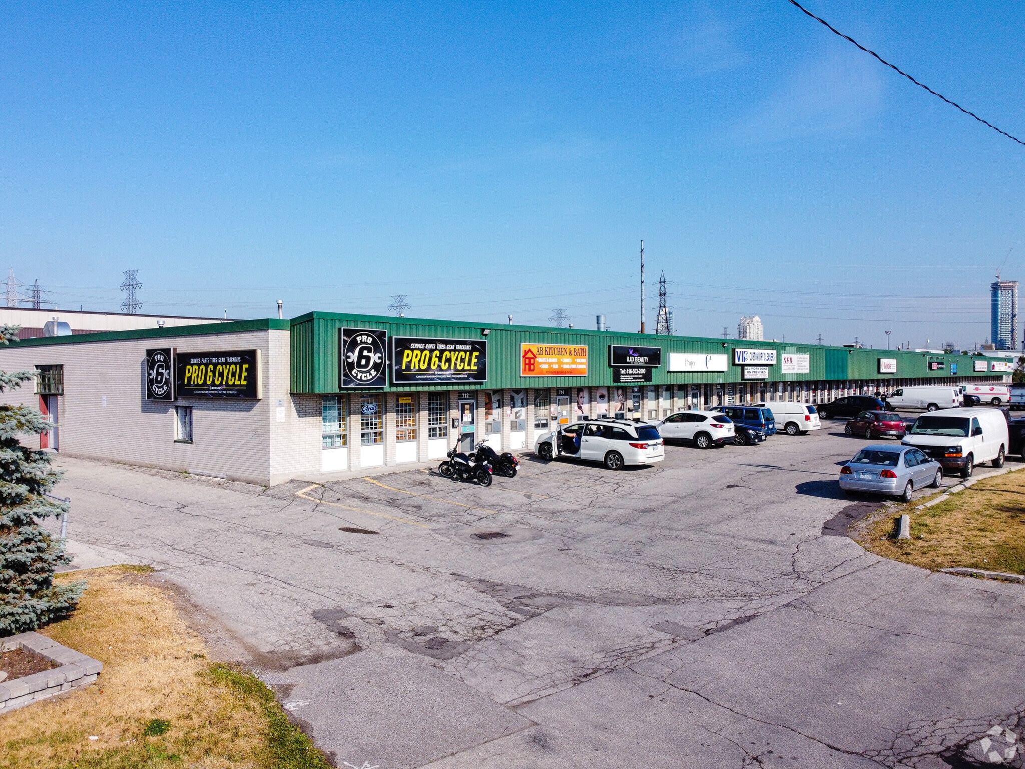 712-740 Kipling Ave, Toronto, ON for lease Primary Photo- Image 1 of 3