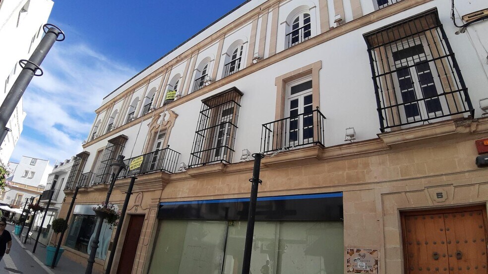 Office in Rota for sale - Building Photo - Image 2 of 33