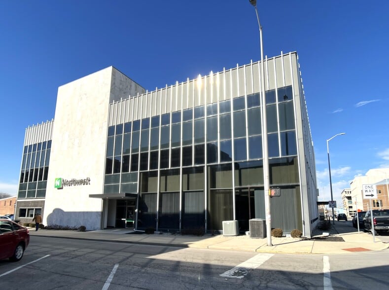 110 E Charles St, Muncie, IN for sale - Building Photo - Image 3 of 20