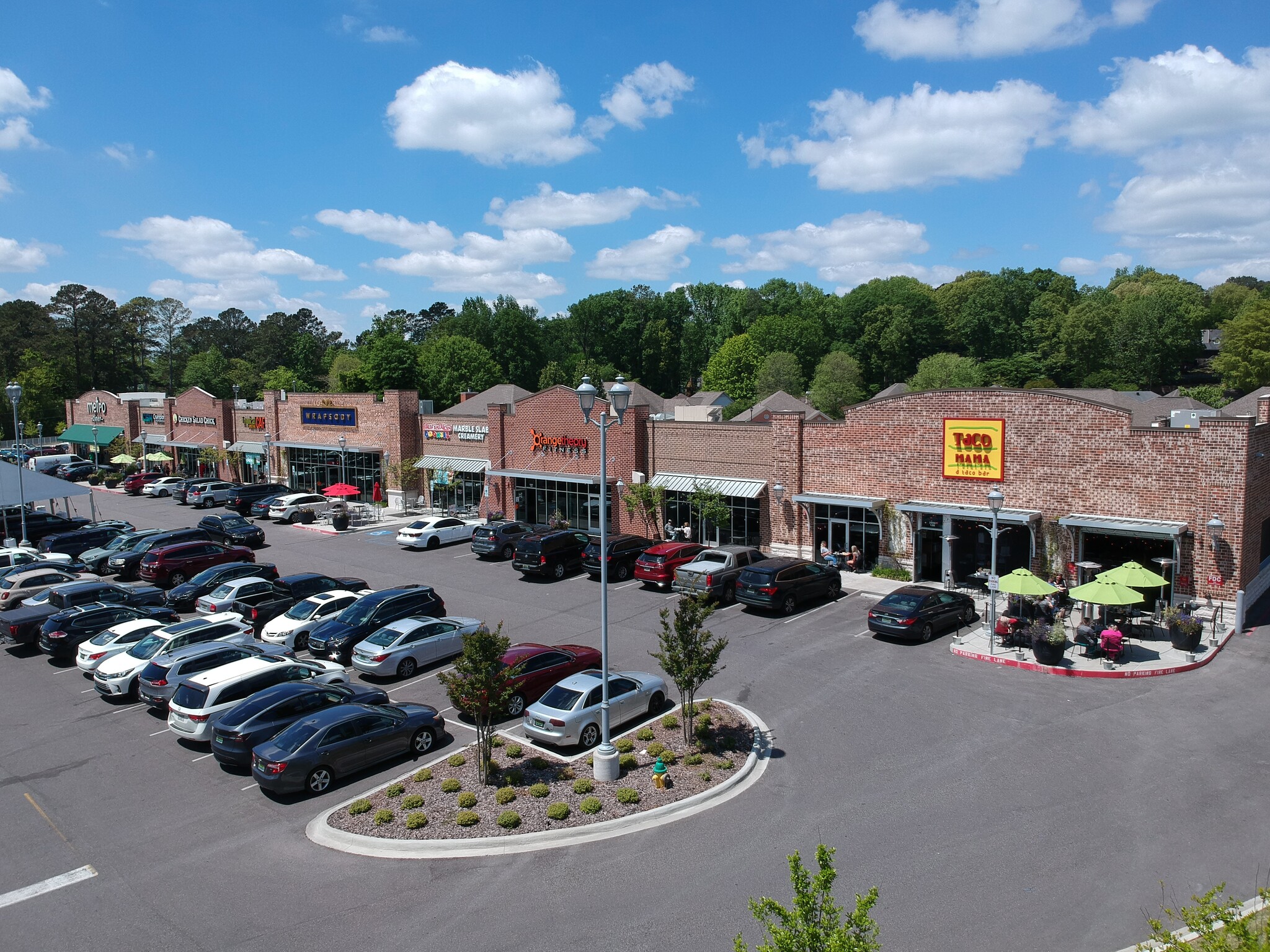 2050 Gadsden Hwy, Birmingham, AL for lease Building Photo- Image 1 of 4