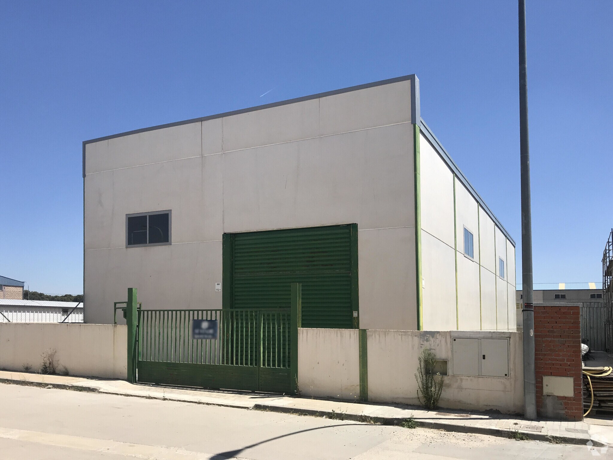 Calle Canteras, 3, Chapinería, Madrid for sale Primary Photo- Image 1 of 1