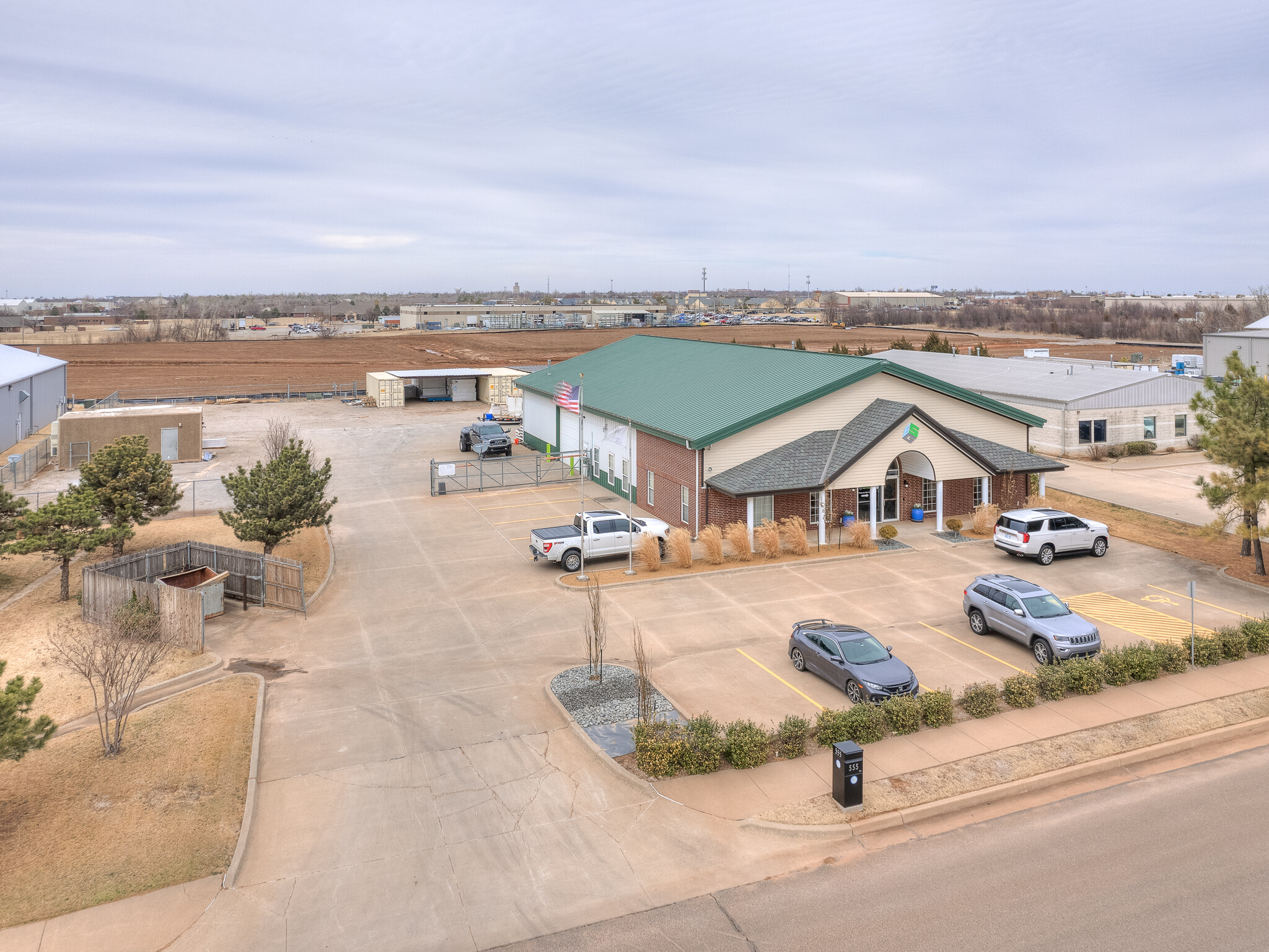 555 Enterprise Dr, Edmond, OK for sale Building Photo- Image 1 of 1