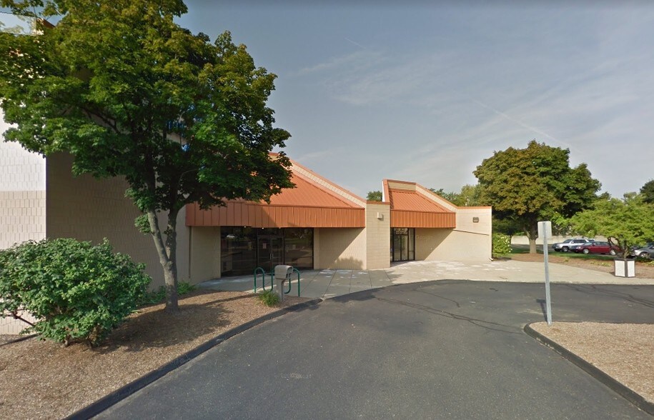 22805 Goddard Rd, Taylor, MI 48180