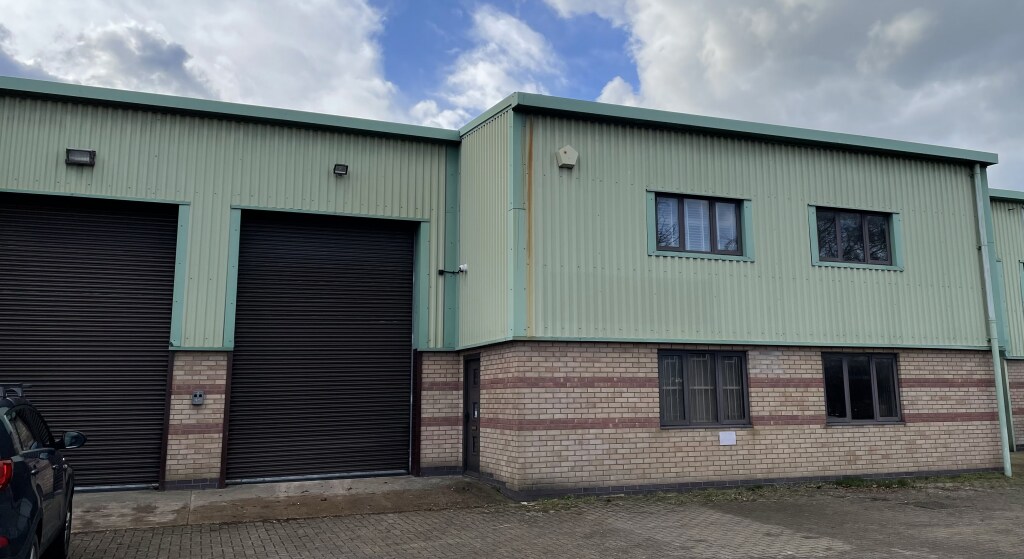 Turnpike Clos, Lutterworth for lease Building Photo- Image 1 of 2