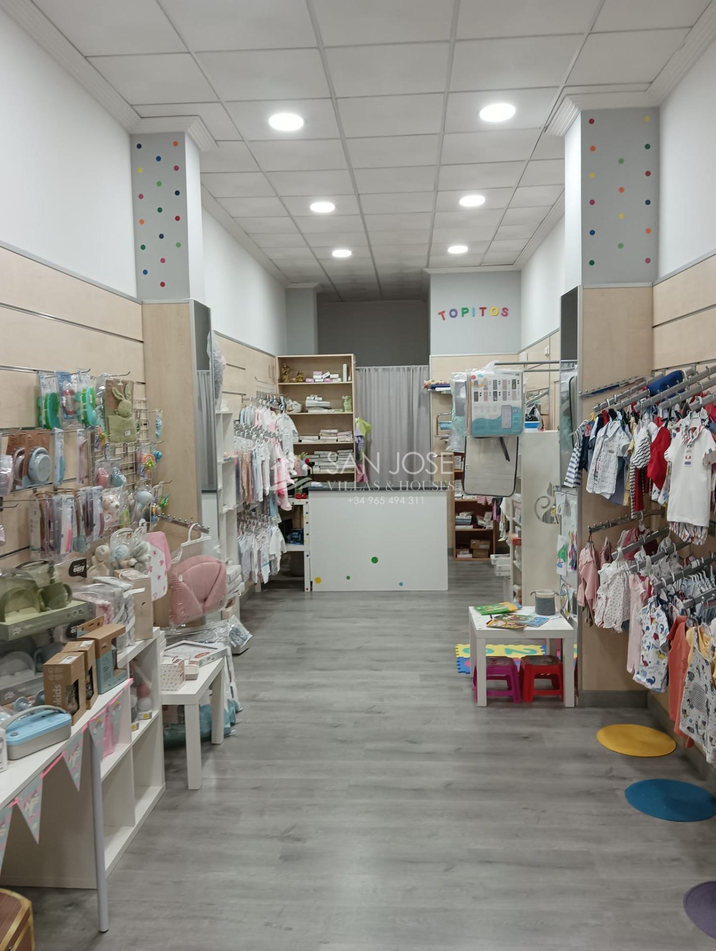 Retail in Aspe for lease Building Photo- Image 1 of 8