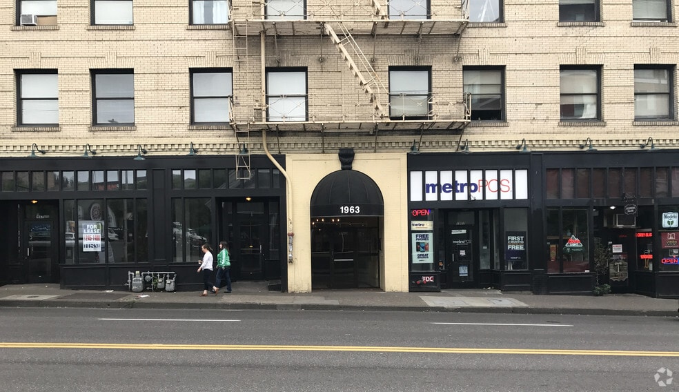 1951-1967 NW Burnside St, Portland, OR for sale - Building Photo - Image 3 of 50