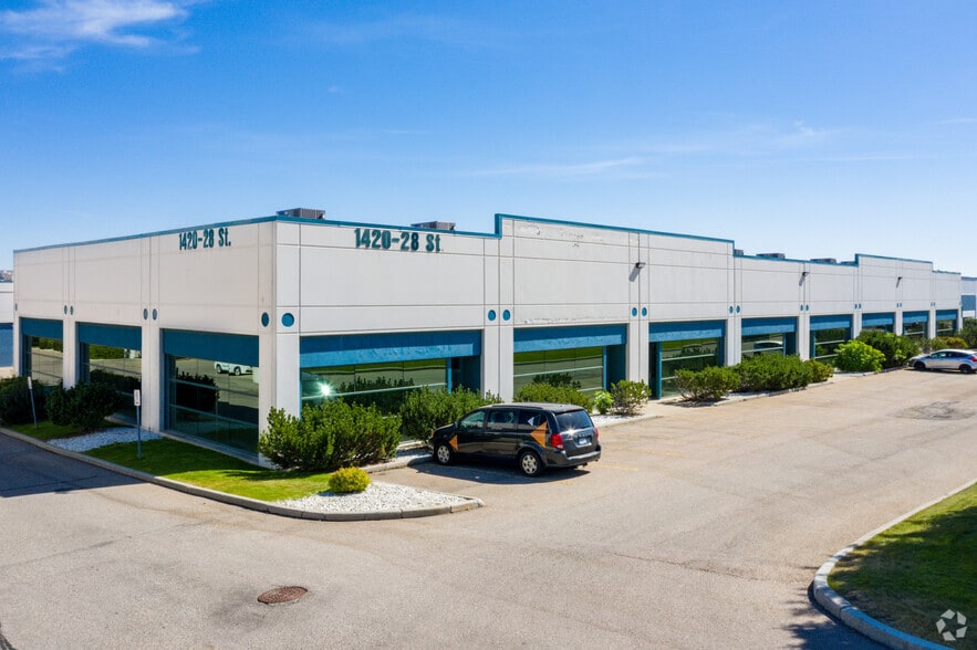 1420 28th St NE, Calgary, AB for lease - Building Photo - Image 1 of 3