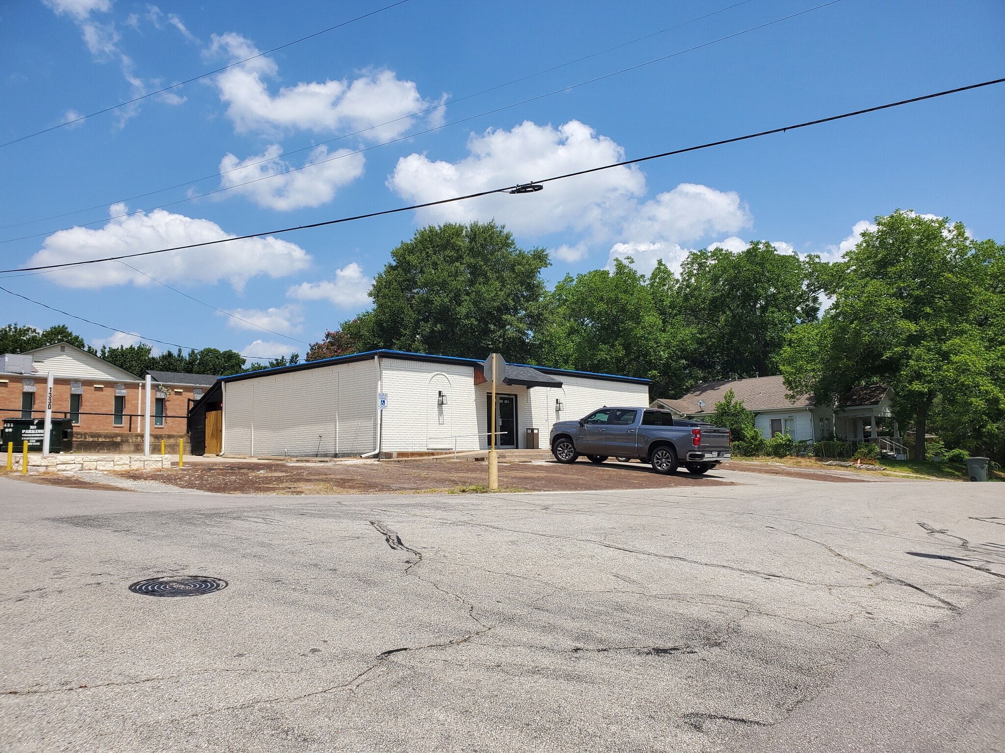 1330 Avenue N, Huntsville, TX for lease Building Photo- Image 1 of 8