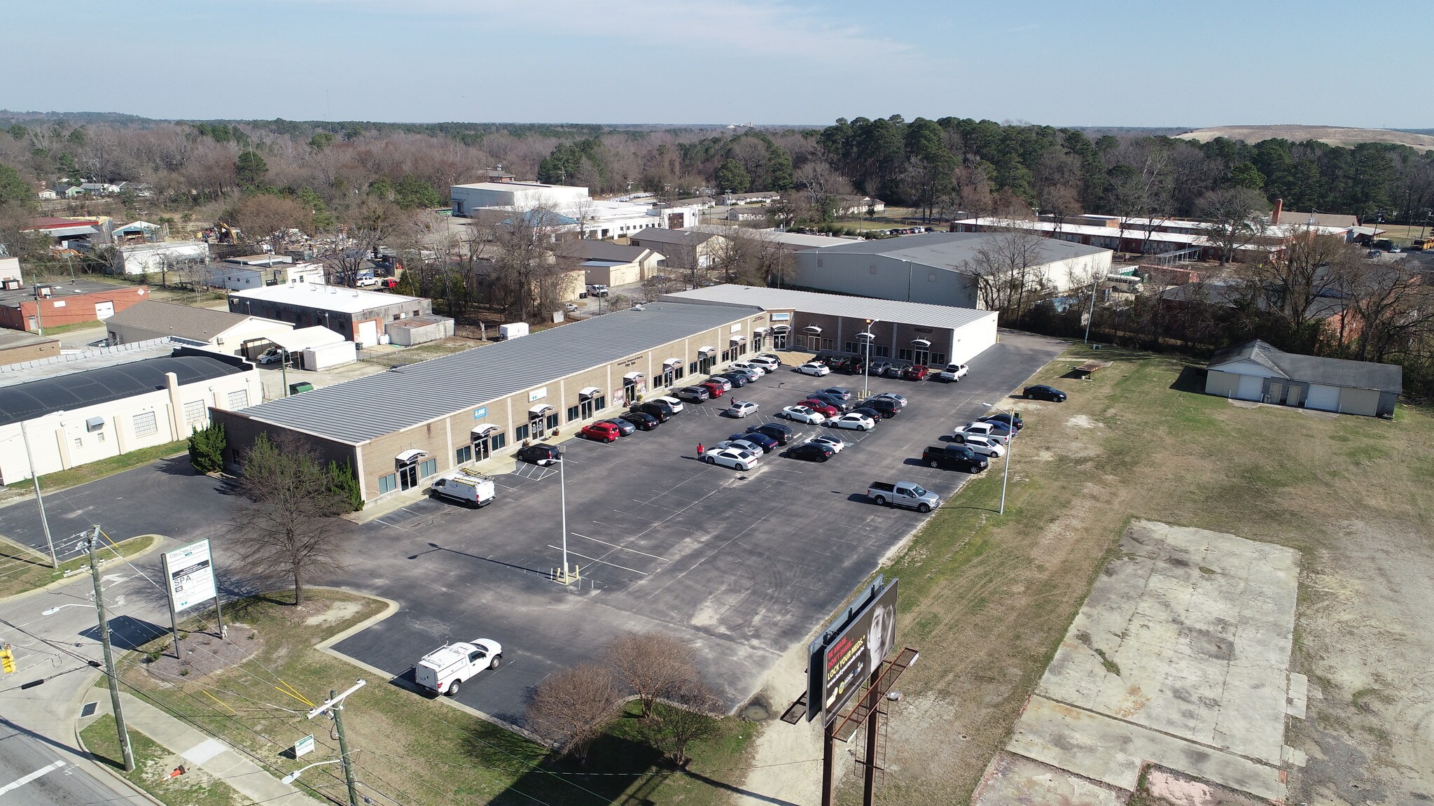 726 Ramsey St, Fayetteville, NC 28301 Cross Creek Commons