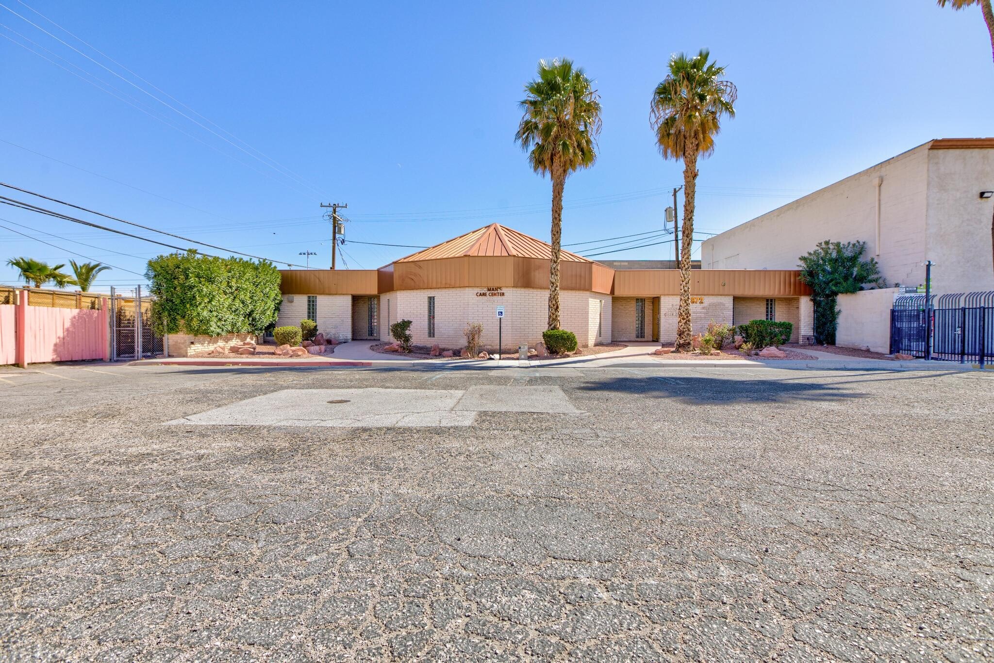 872 E Sahara Ave, Las Vegas, NV for sale Building Photo- Image 1 of 1