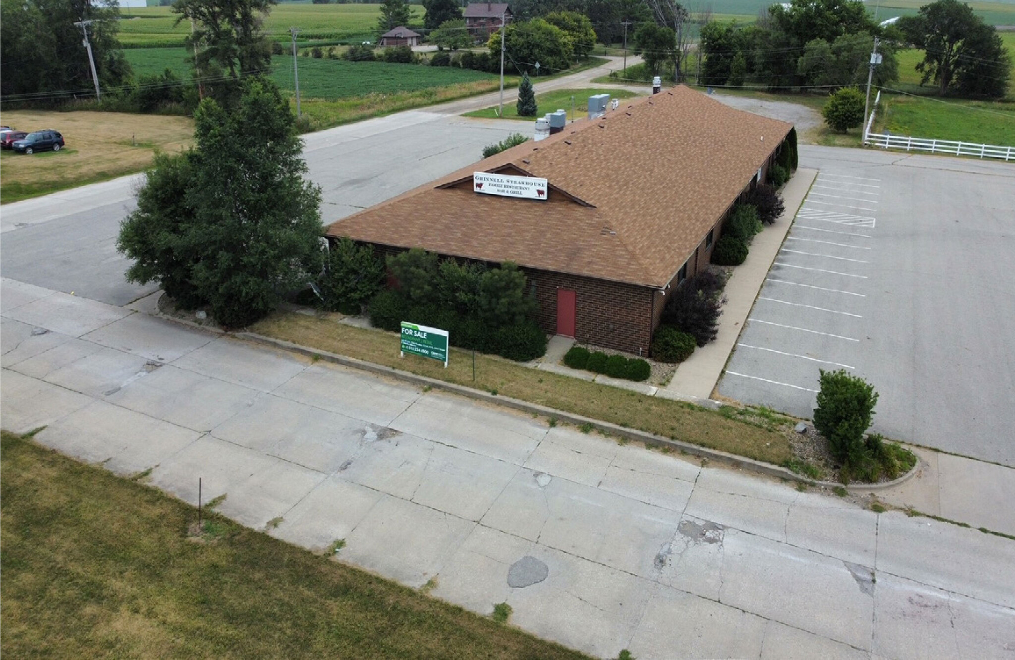 2110 West St S, Grinnell, IA for sale Building Photo- Image 1 of 1