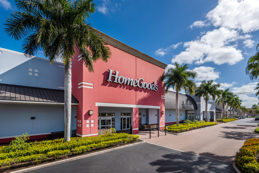 11001 Southern Blvd, Royal Palm Beach, FL for lease - Building Photo - Image 1 of 12