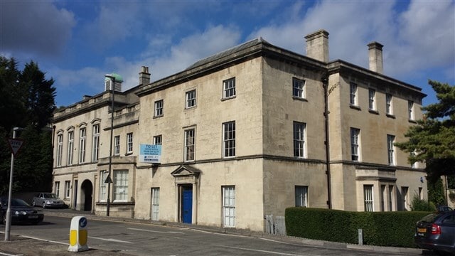 Beeches Grn, Stroud for lease Building Photo- Image 1 of 4