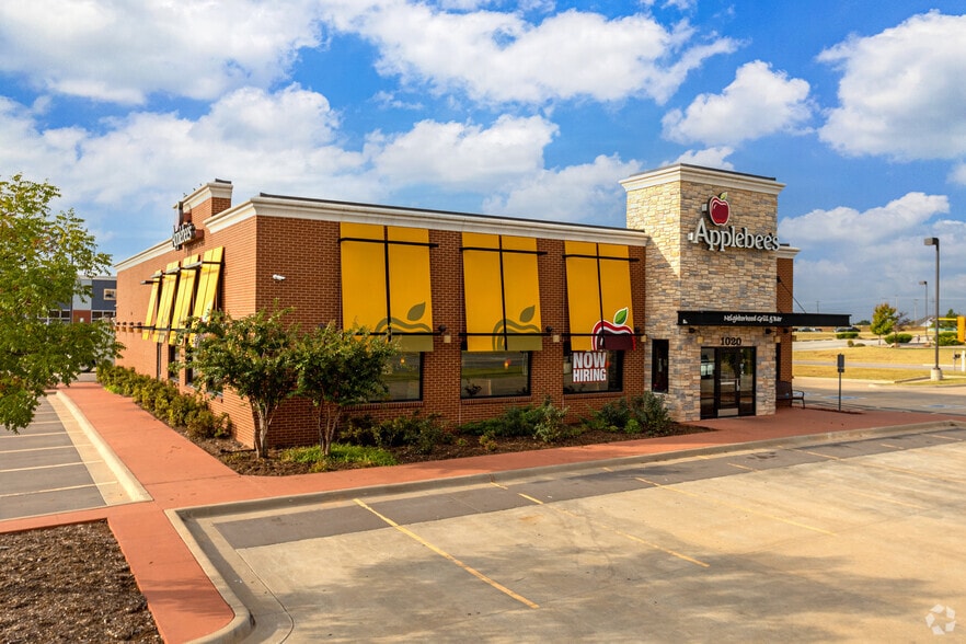 1020 E State Highway 152, Mustang, OK for lease - Building Photo - Image 3 of 3