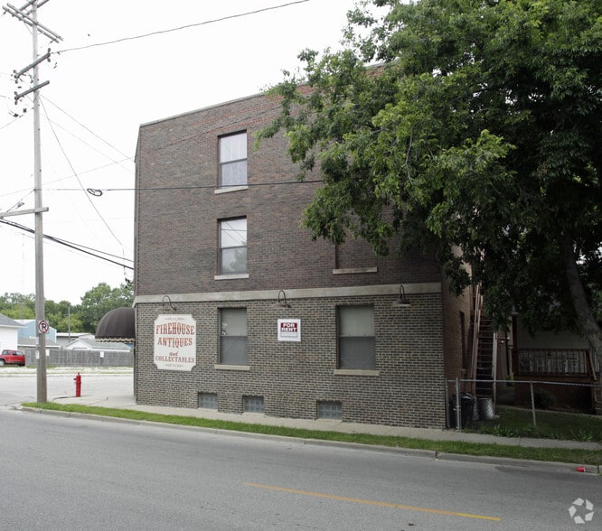 2726 63rd St, Kenosha, WI for sale - Building Photo - Image 2 of 13