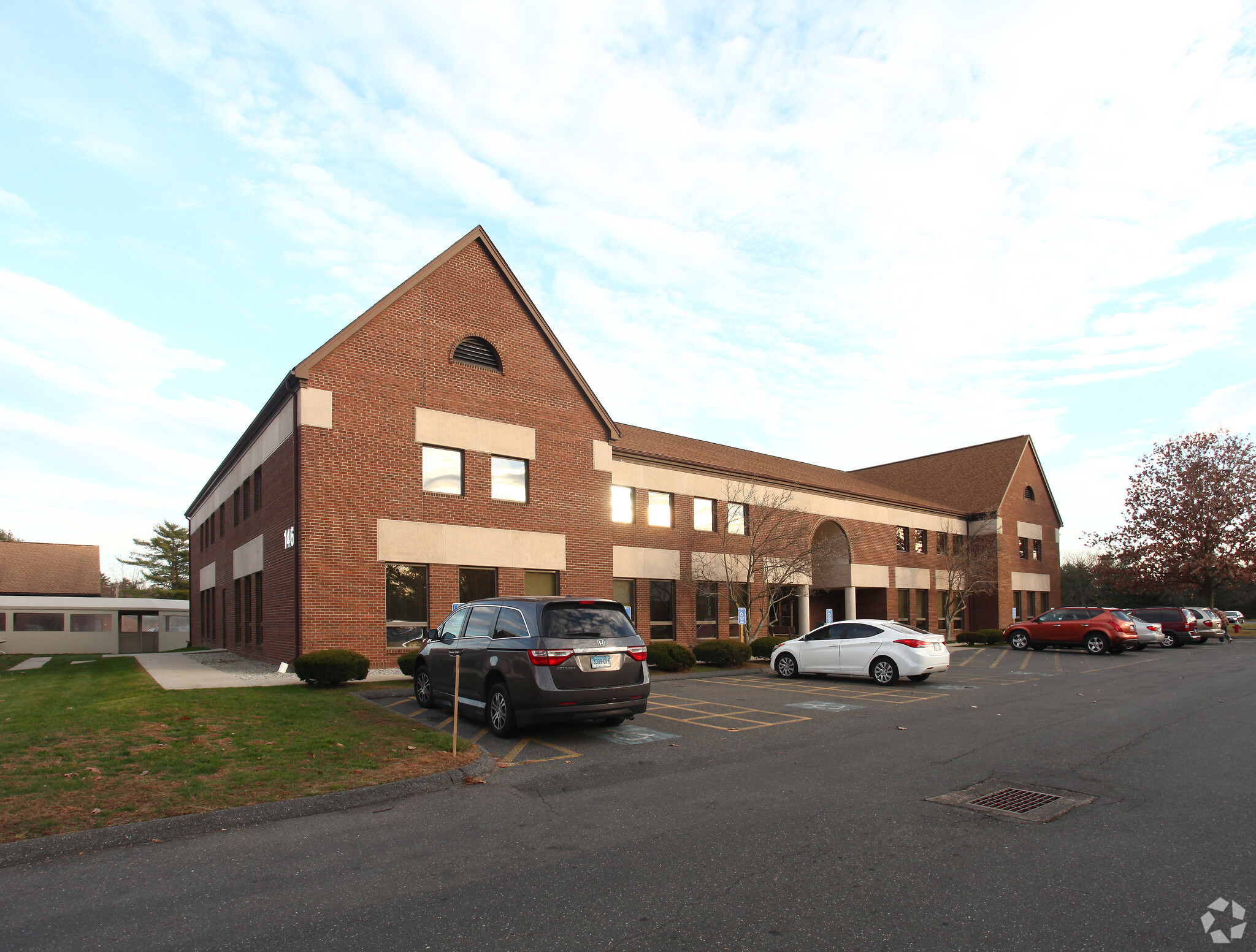 146 Hazard Ave, Enfield, CT for lease Primary Photo- Image 1 of 40