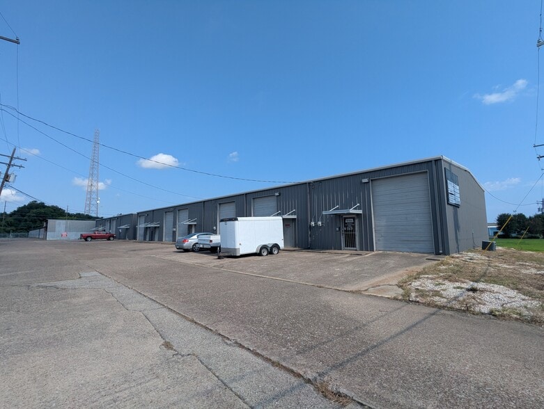 51-89 Sawyer St, Beaumont, TX for lease - Building Photo - Image 3 of 26