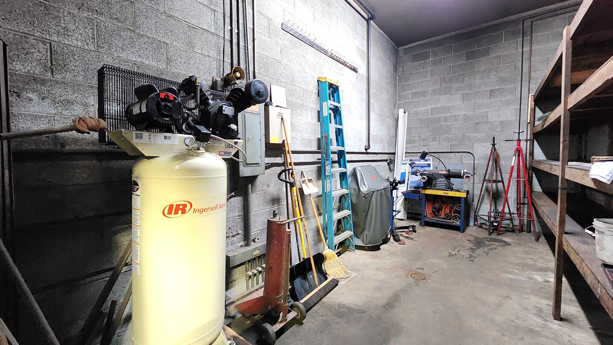 3546 Washington Ave, Finleyville, PA 15332 Finleyville Auto Service