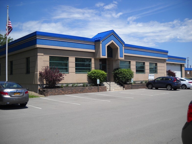 1020 French Rd, Cheektowaga, NY 14227