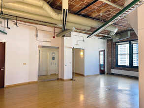 500 N Dearborn St, Chicago, IL for lease Interior Photo- Image 1 of 24