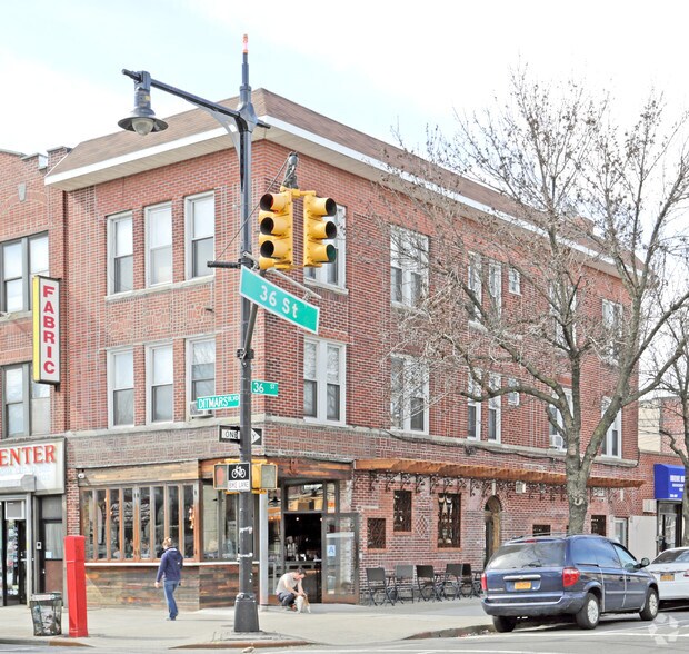 2207 36th St, Astoria, NY for sale - Primary Photo - Image 1 of 1
