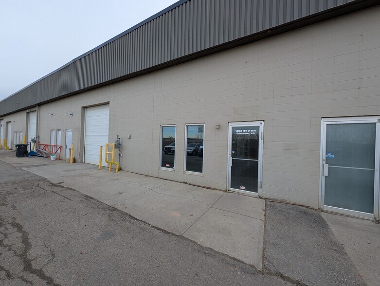 13177 159 St NW, Edmonton, AB for sale - Building Photo - Image 3 of 6